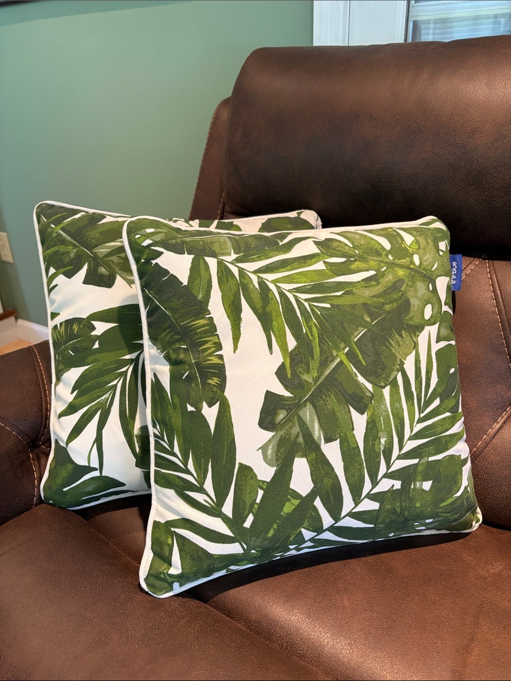 Brand New Green Tropical Leaf Throw Pillows (Pair) w/Removable Covers